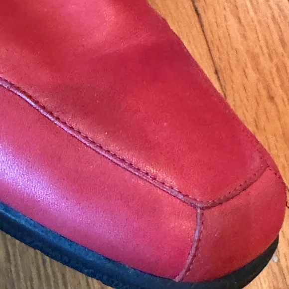 Red Wedge Women’s Naturalizer - Picture 4 of 6